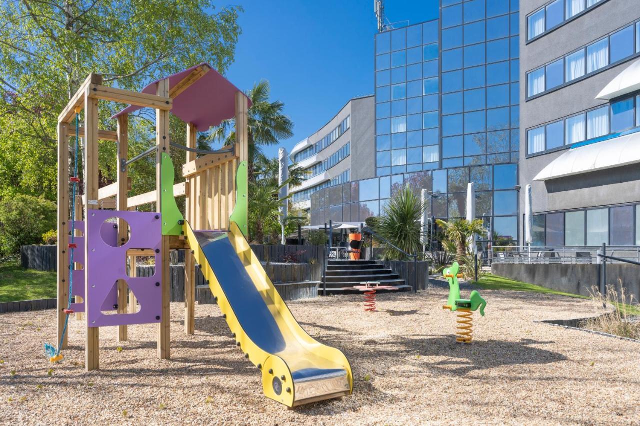 Novotel Poitiers Site Du Futuroscope Шасней дю Пуату Екстериор снимка