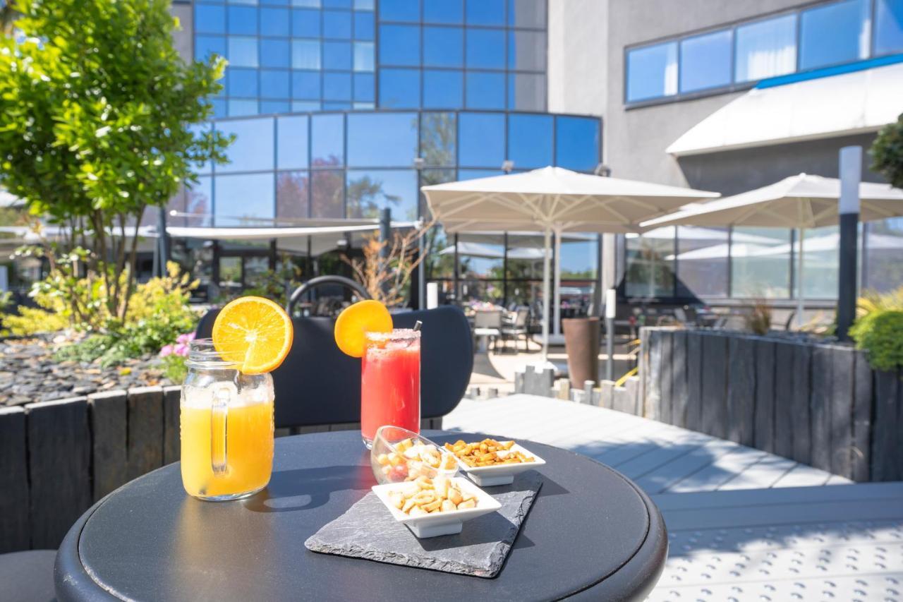 Novotel Poitiers Site Du Futuroscope Шасней дю Пуату Екстериор снимка